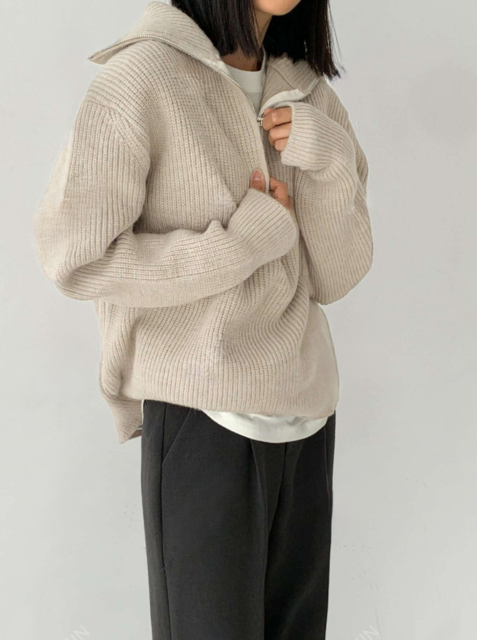 Vaguard Knitted Turtleneck Sweater